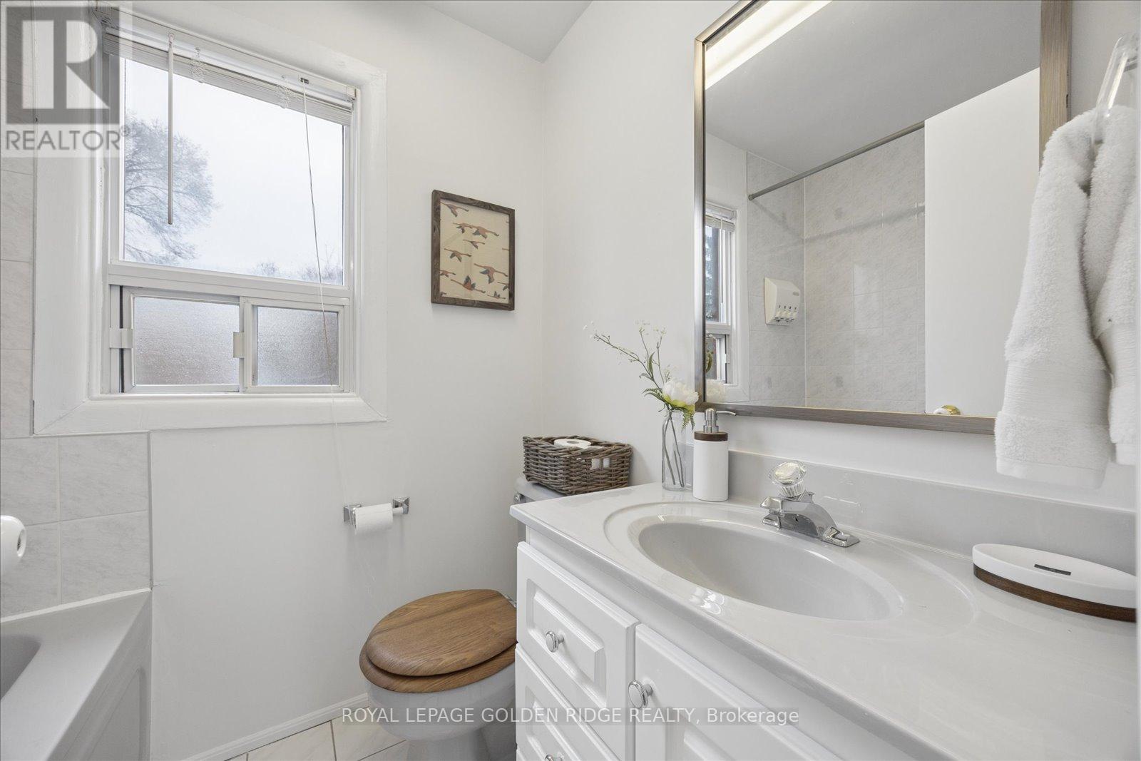 10 Eastgate Crescent, Toronto, Ontario  M1L 1W9 - Photo 16 - E12994268