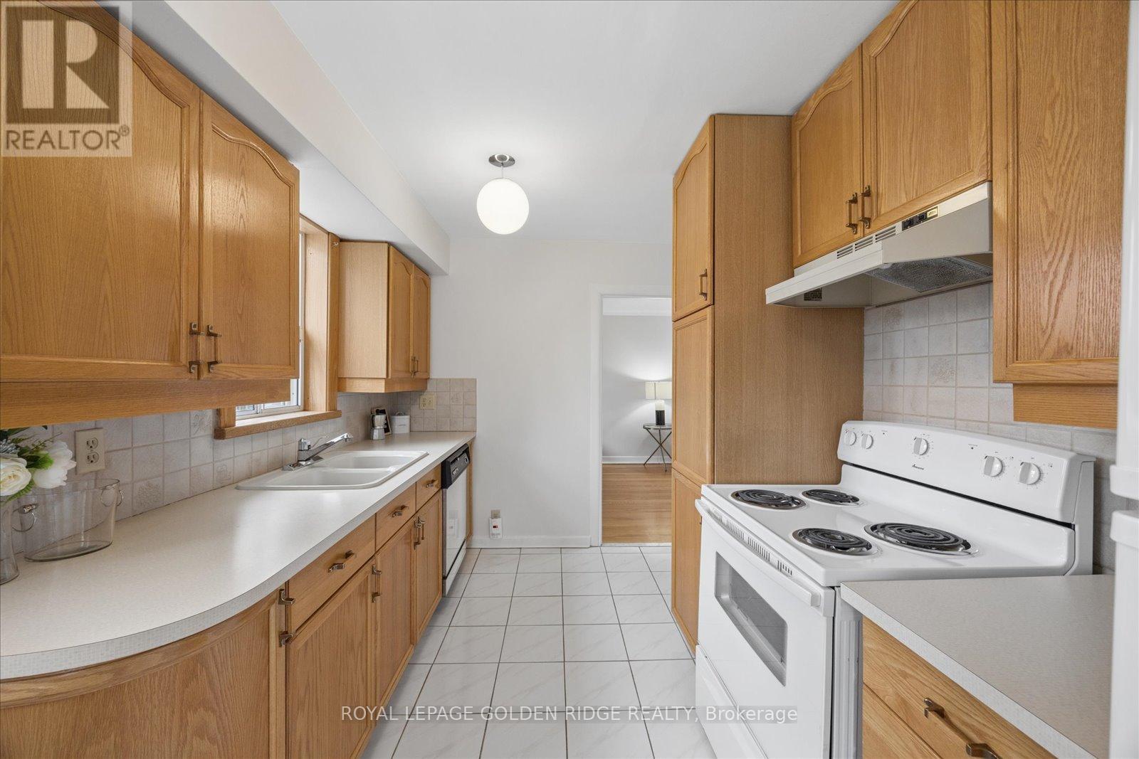 10 Eastgate Crescent, Toronto, Ontario  M1L 1W9 - Photo 9 - E12994268