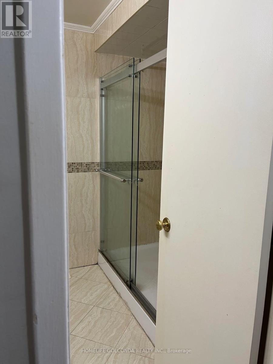 85 Penmarric Place, Toronto, Ontario  M1V 4E3 - Photo 9 - E12994348