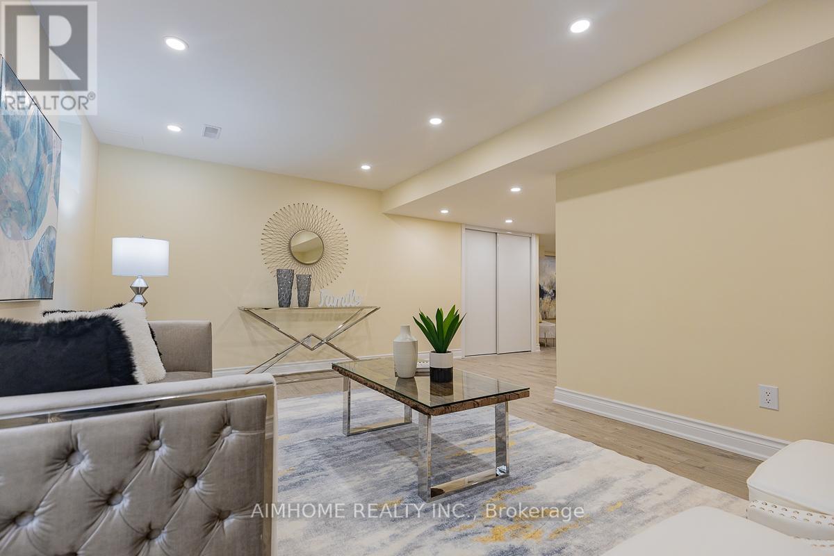 246 Thomas Phillips Drive, Aurora, Ontario L4G 0T6 - Photo 31 - N12994246