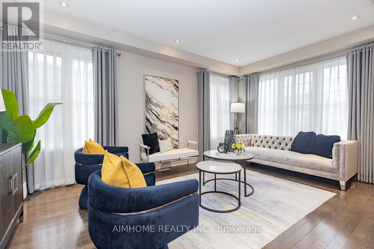 246 Thomas Phillips Drive, Aurora, Ontario L4G 0T6 - Photo 7 - N12994246