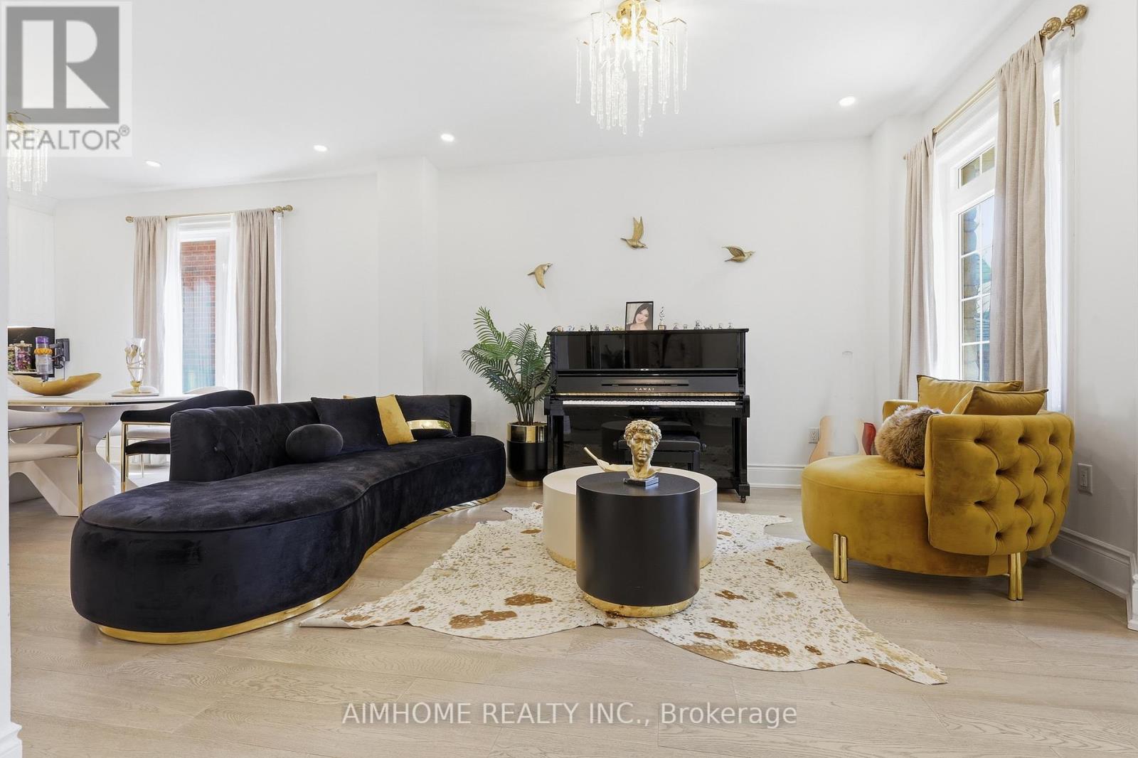 47 O'hara Crescent, Richmond Hill, Ontario  L4E 4L3 - Photo 2 - N12994248