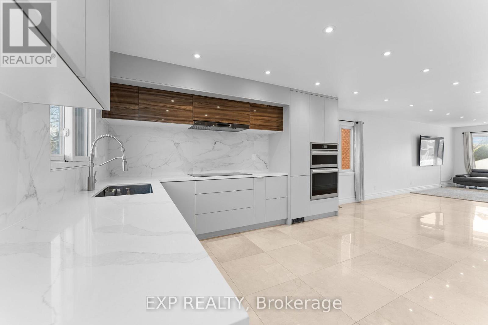 27 Via Nova Drive, Vaughan, Ontario L4L 7P9 - Photo 10 - N12994250