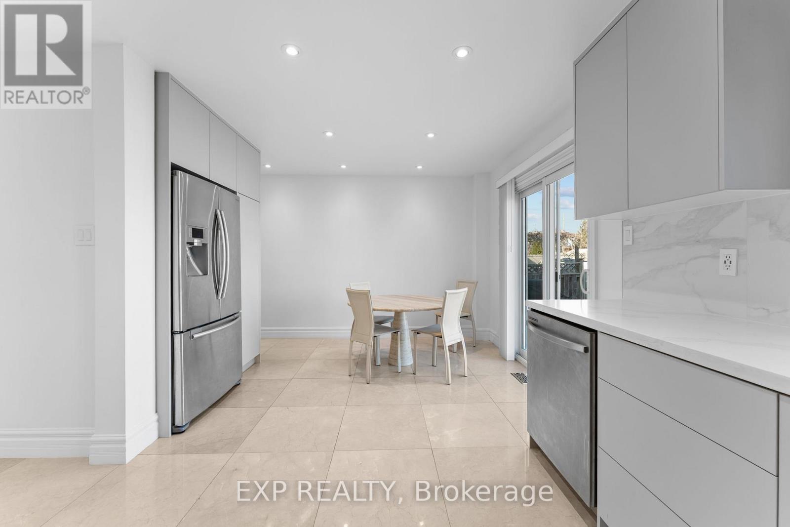 27 Via Nova Drive, Vaughan, Ontario L4L 7P9 - Photo 13 - N12994250