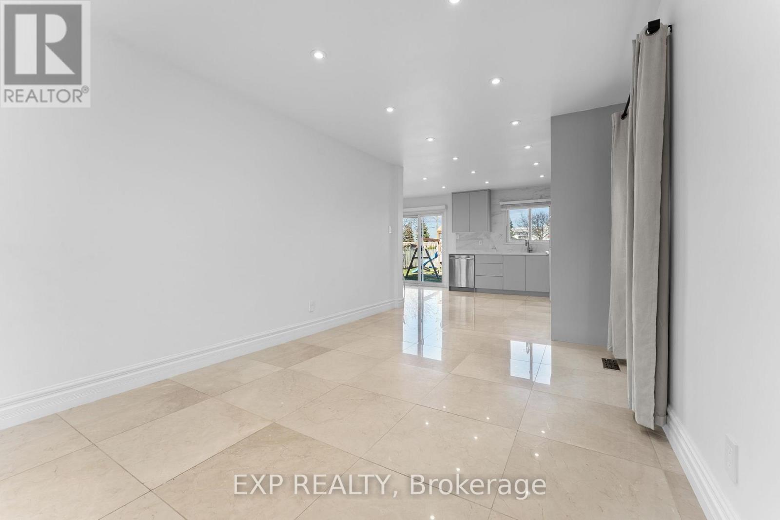 27 Via Nova Drive, Vaughan, Ontario L4L 7P9 - Photo 8 - N12994250