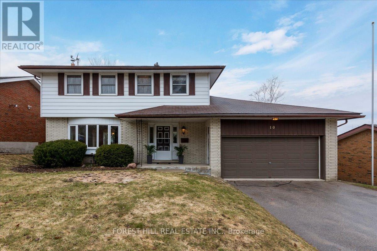 10 PEACOCK LANE, Barrie, Ontario