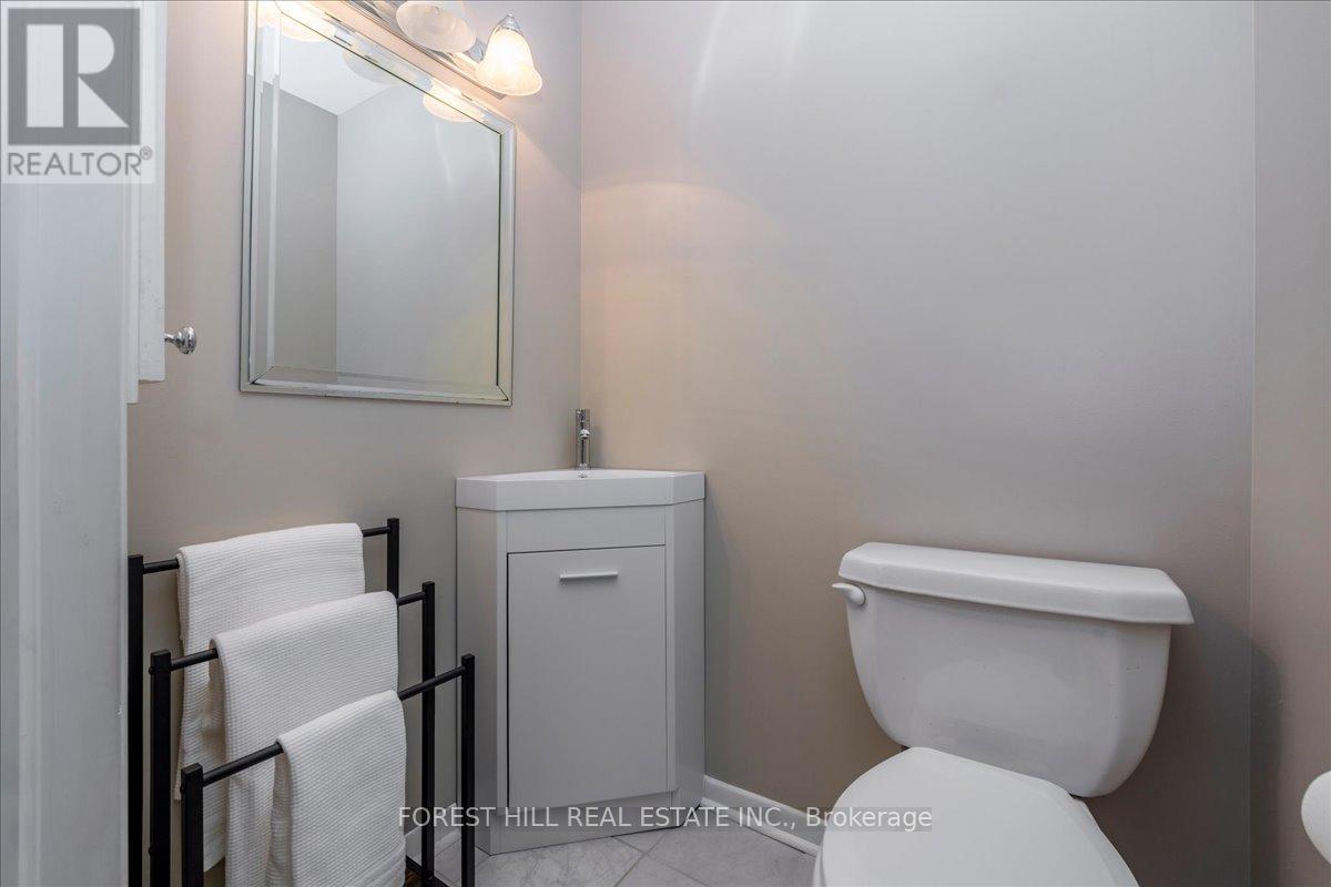 10 Peacock Lane, Barrie (Allandale Heights), Ontario  L4N 3R5 - Photo 19 - S12994276