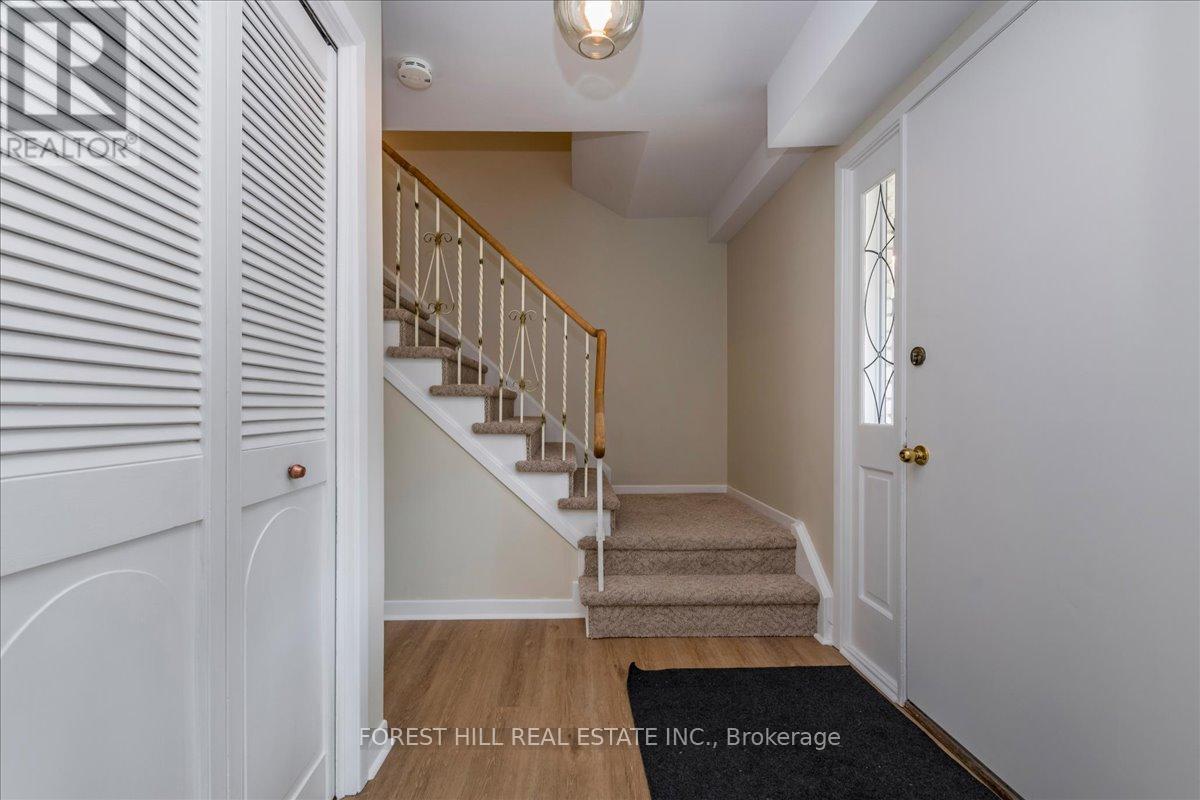 10 Peacock Lane, Barrie (Allandale Heights), Ontario  L4N 3R5 - Photo 20 - S12994276