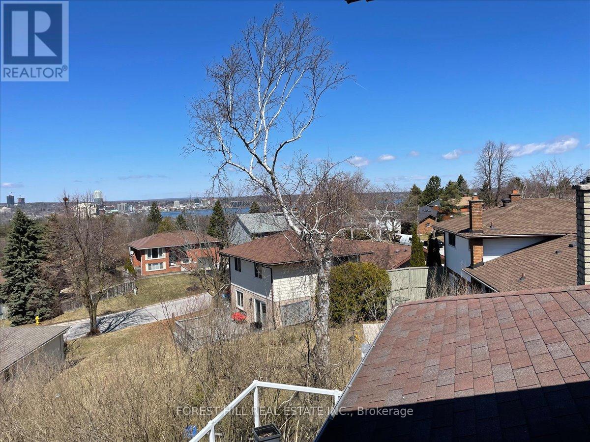 10 Peacock Lane, Barrie (Allandale Heights), Ontario  L4N 3R5 - Photo 23 - S12994276