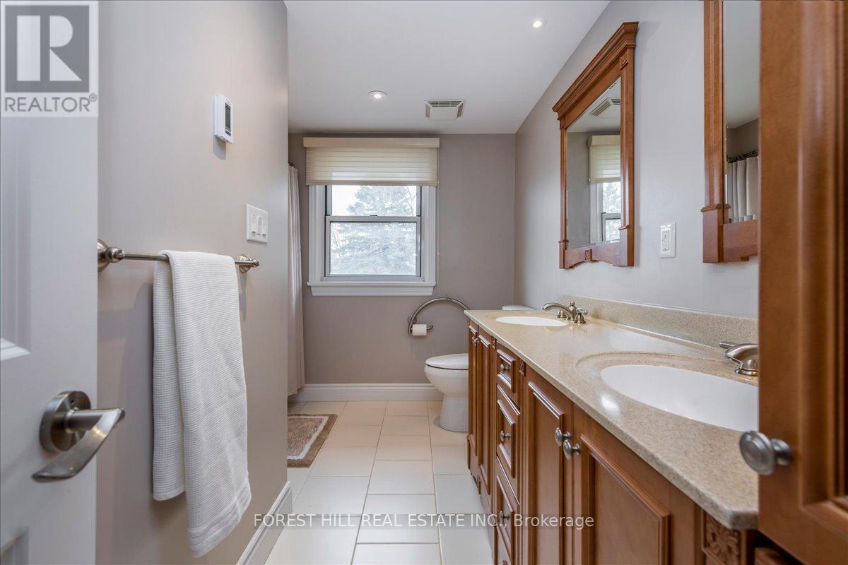 10 Peacock Lane, Barrie (Allandale Heights), Ontario  L4N 3R5 - Photo 26 - S12994276