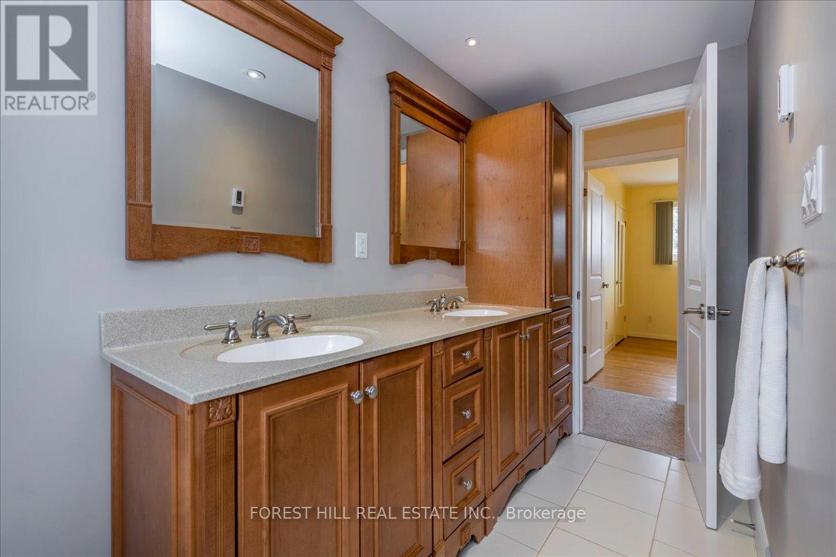 10 Peacock Lane, Barrie (Allandale Heights), Ontario  L4N 3R5 - Photo 28 - S12994276