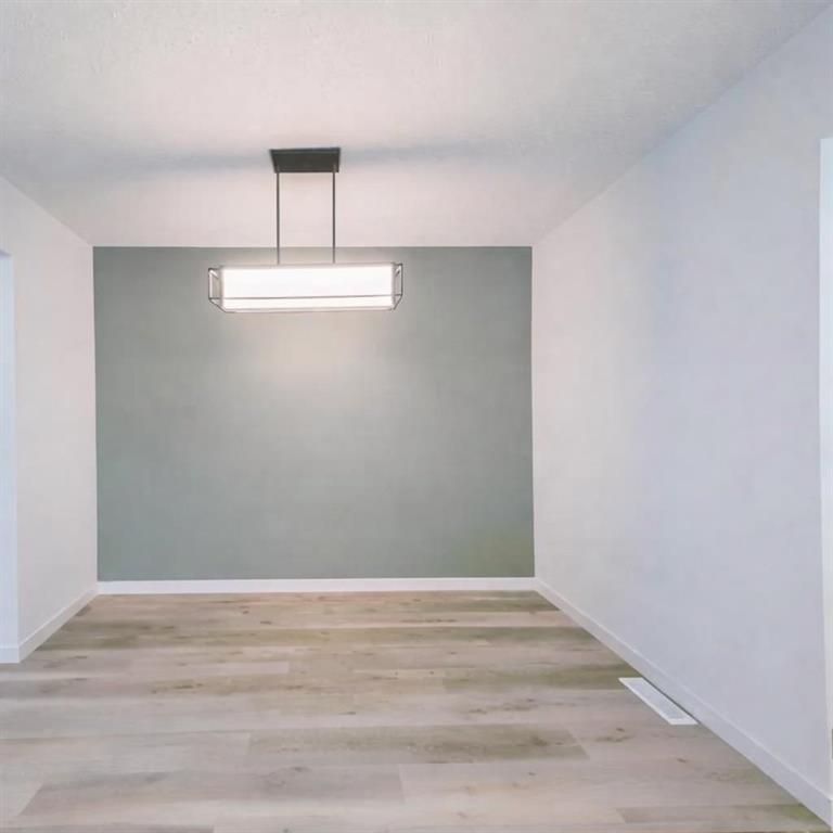 7 Amelia Crescent, Winnipeg, Manitoba  R2K 3X8 - Photo 2 - 202606711