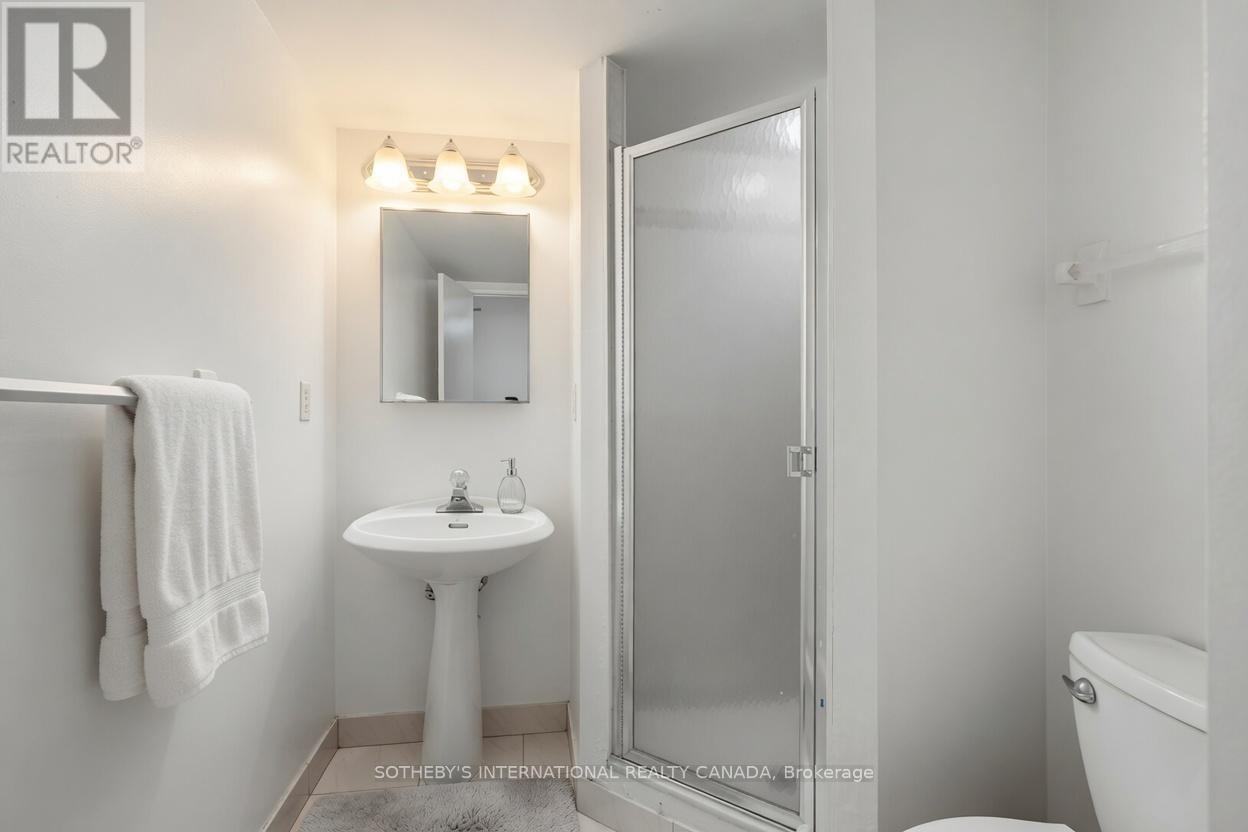 1703 - 75 King Street E, Mississauga, Ontario  L5A 4G5 - Photo 23 - W12994208