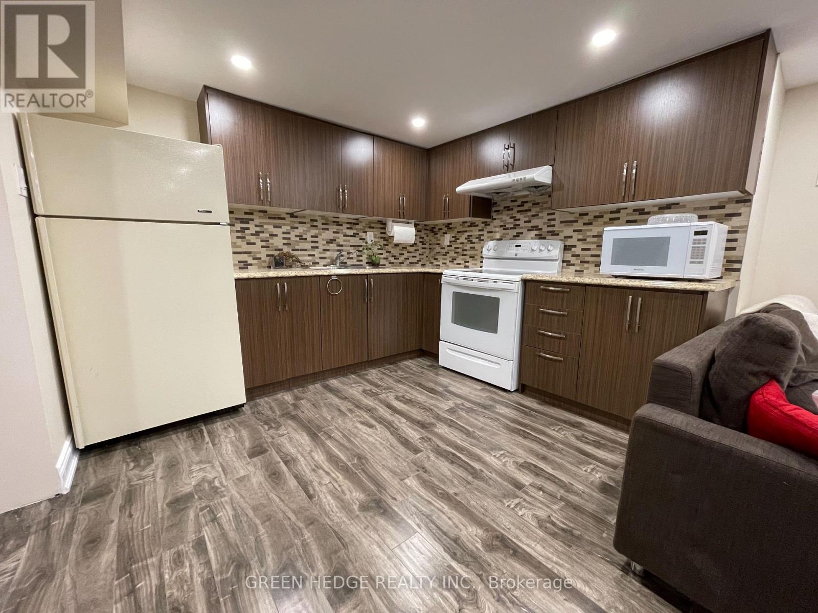 Lower Level - 30 Tapley Drive, Toronto, Ontario  M9R 3P4 - Photo 7 - W12994222