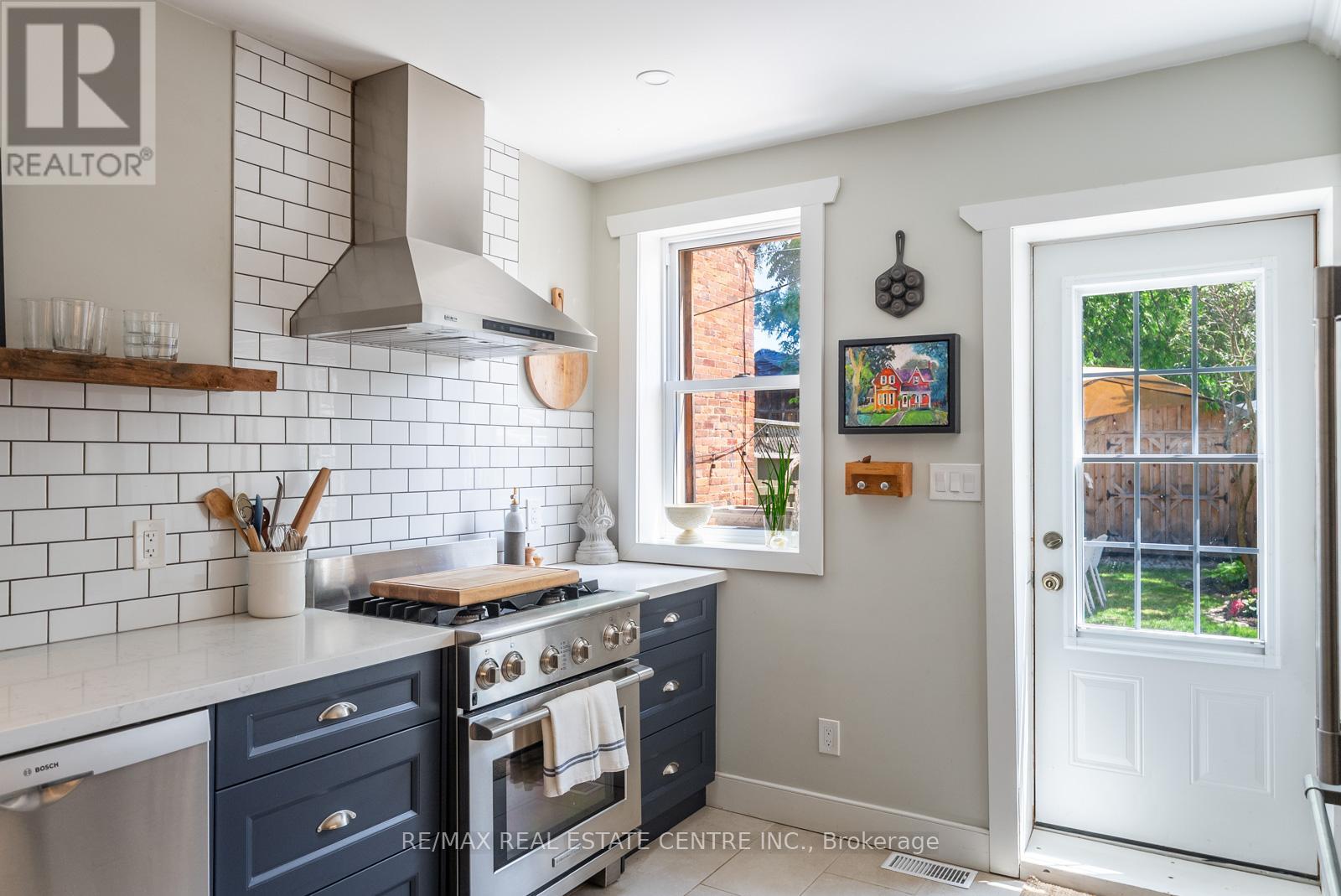 34 Zina Street, Orangeville, Ontario  L9W 1E1 - Photo 14 - W12994224