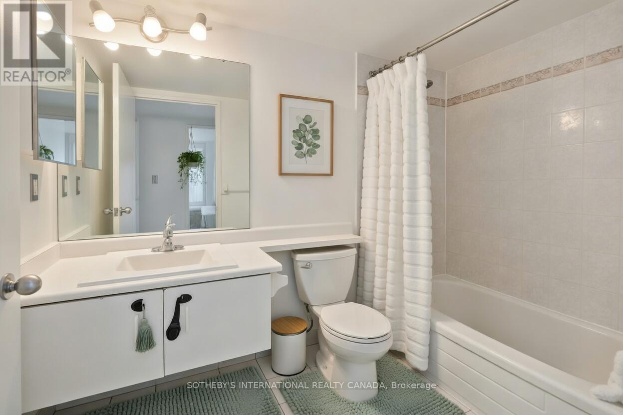 1202 - 75 King Street E, Mississauga, Ontario  L5A 4G5 - Photo 28 - W12994230