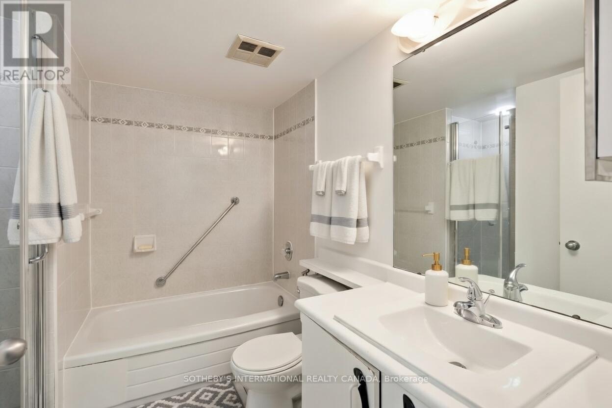 1202 - 75 King Street E, Mississauga, Ontario  L5A 4G5 - Photo 29 - W12994230