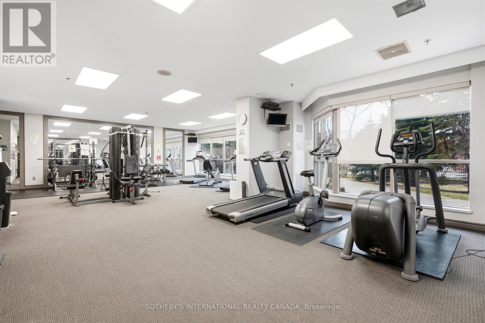 1202 - 75 King Street E, Mississauga, Ontario  L5A 4G5 - Photo 7 - W12994230