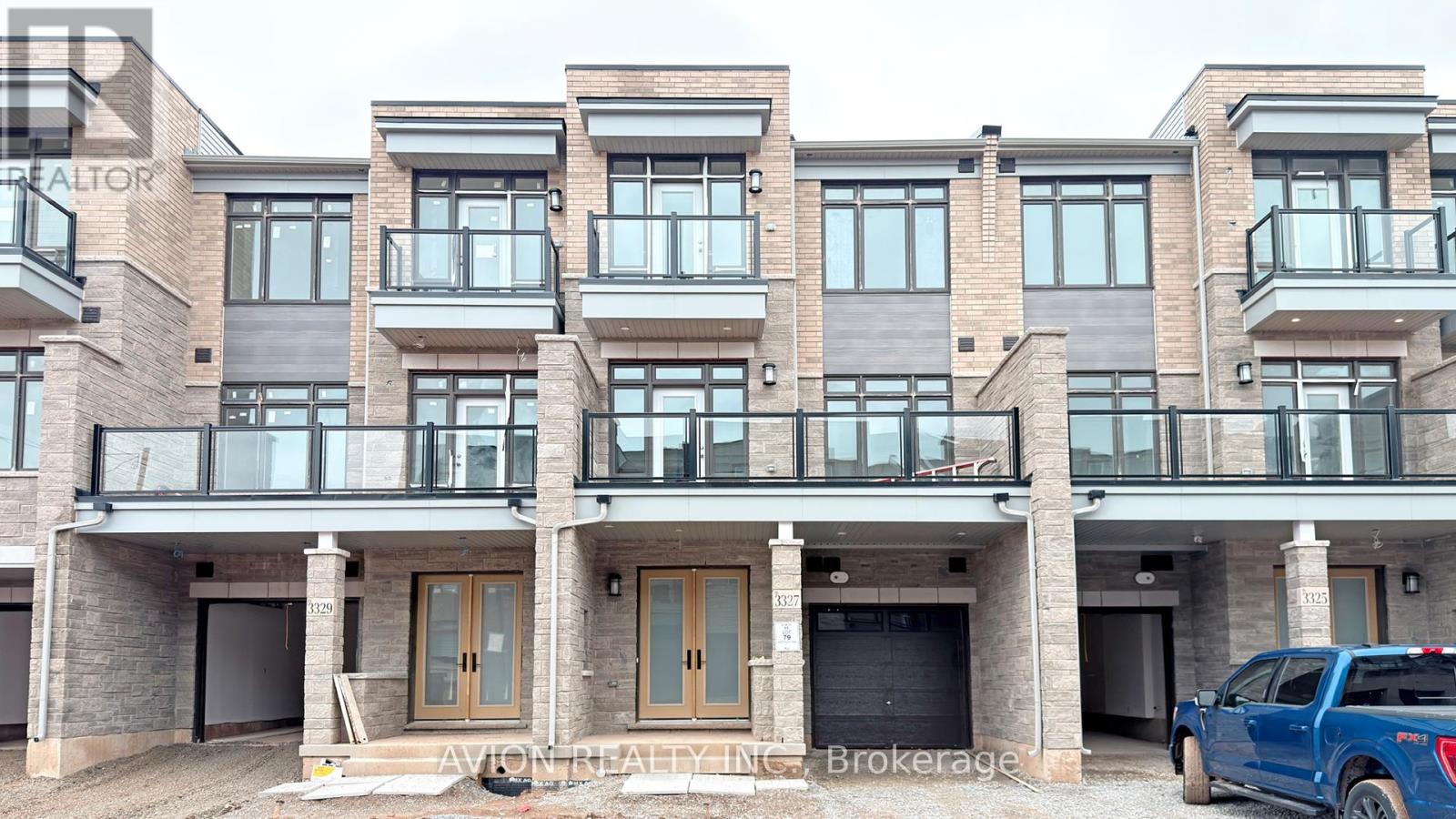 3327 AZAM WAY, Oakville, Ontario