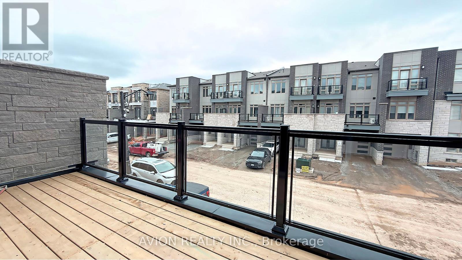 3327 Azam Way, Oakville, Ontario  L6M 5S3 - Photo 11 - W12994260