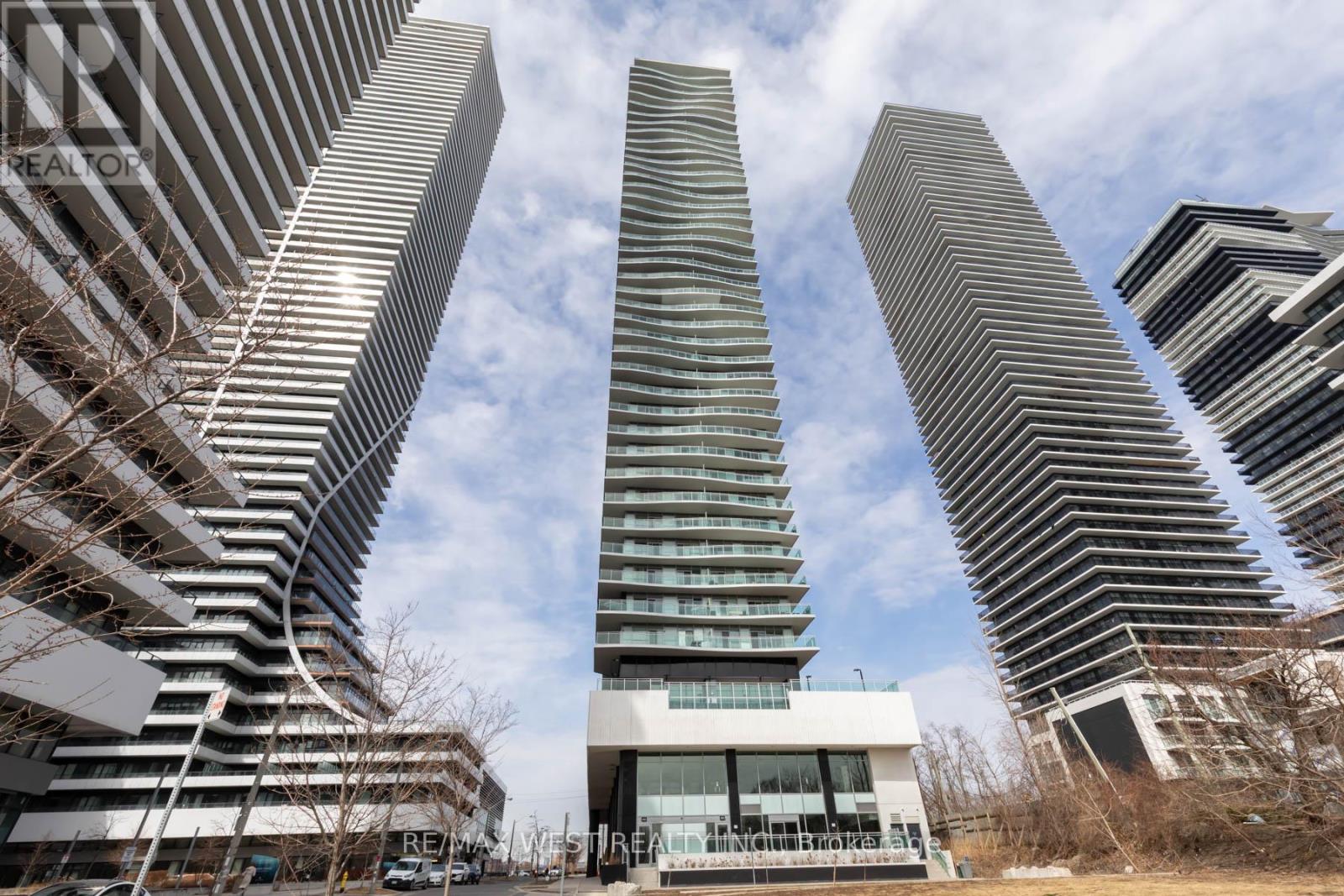 802 - 33 SHORE BREEZE DRIVE, Toronto, Ontario