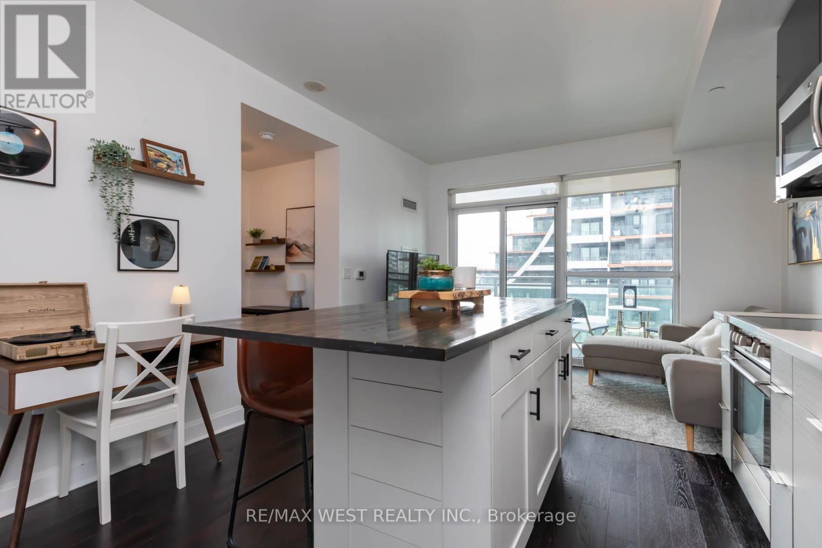 802 - 33 Shore Breeze Drive, Toronto, Ontario  M8V 1A1 - Photo 10 - W12994296