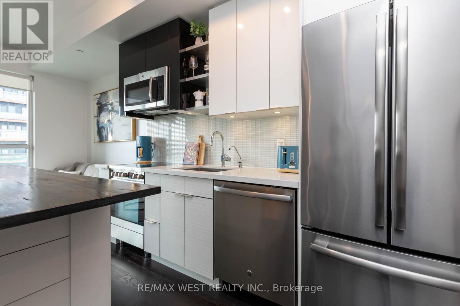 802 - 33 Shore Breeze Drive, Toronto, Ontario  M8V 1A1 - Photo 12 - W12994296