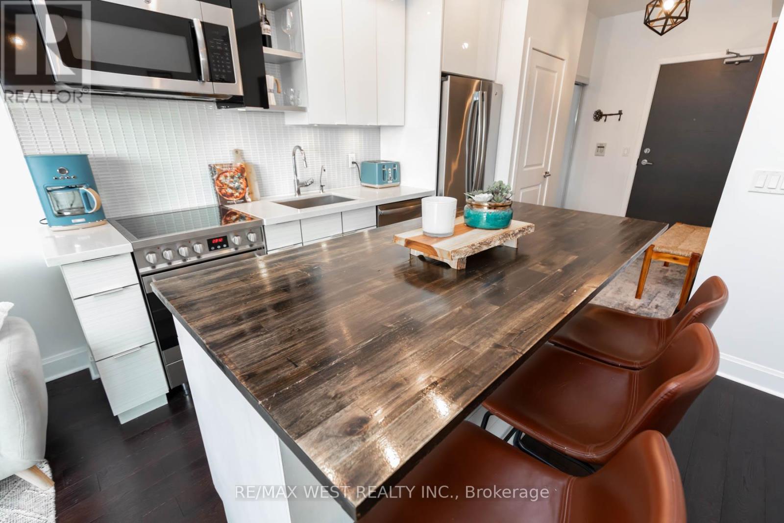 802 - 33 Shore Breeze Drive, Toronto, Ontario  M8V 1A1 - Photo 13 - W12994296