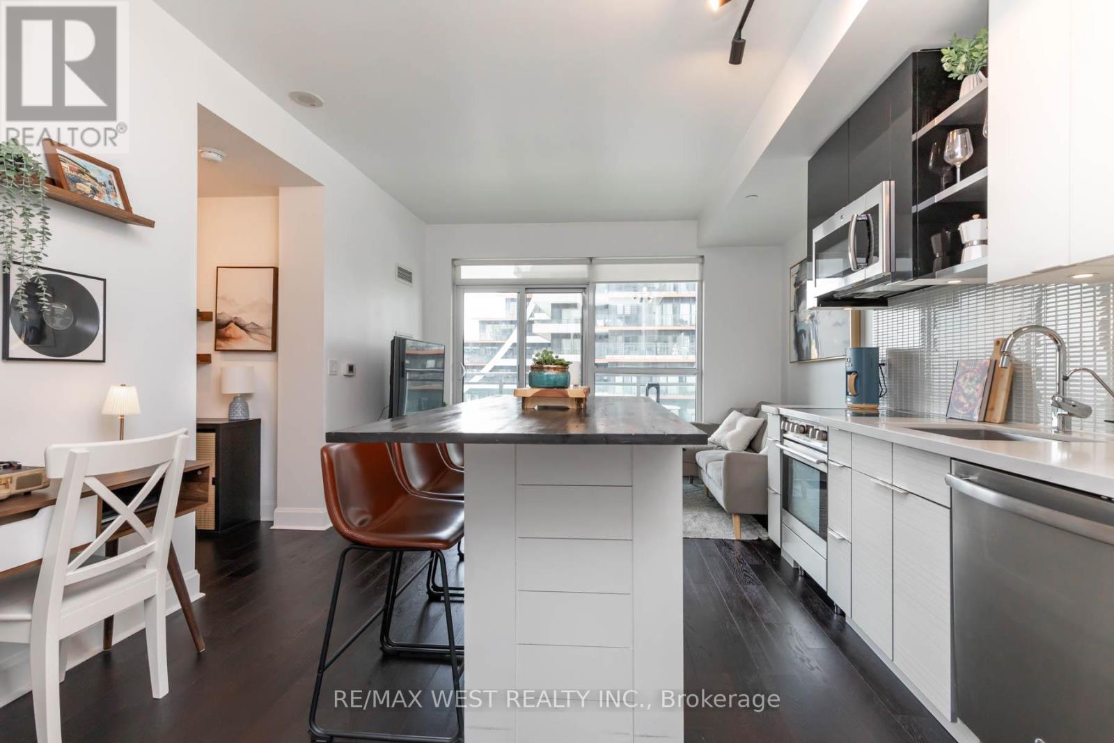 802 - 33 Shore Breeze Drive, Toronto, Ontario  M8V 1A1 - Photo 3 - W12994296