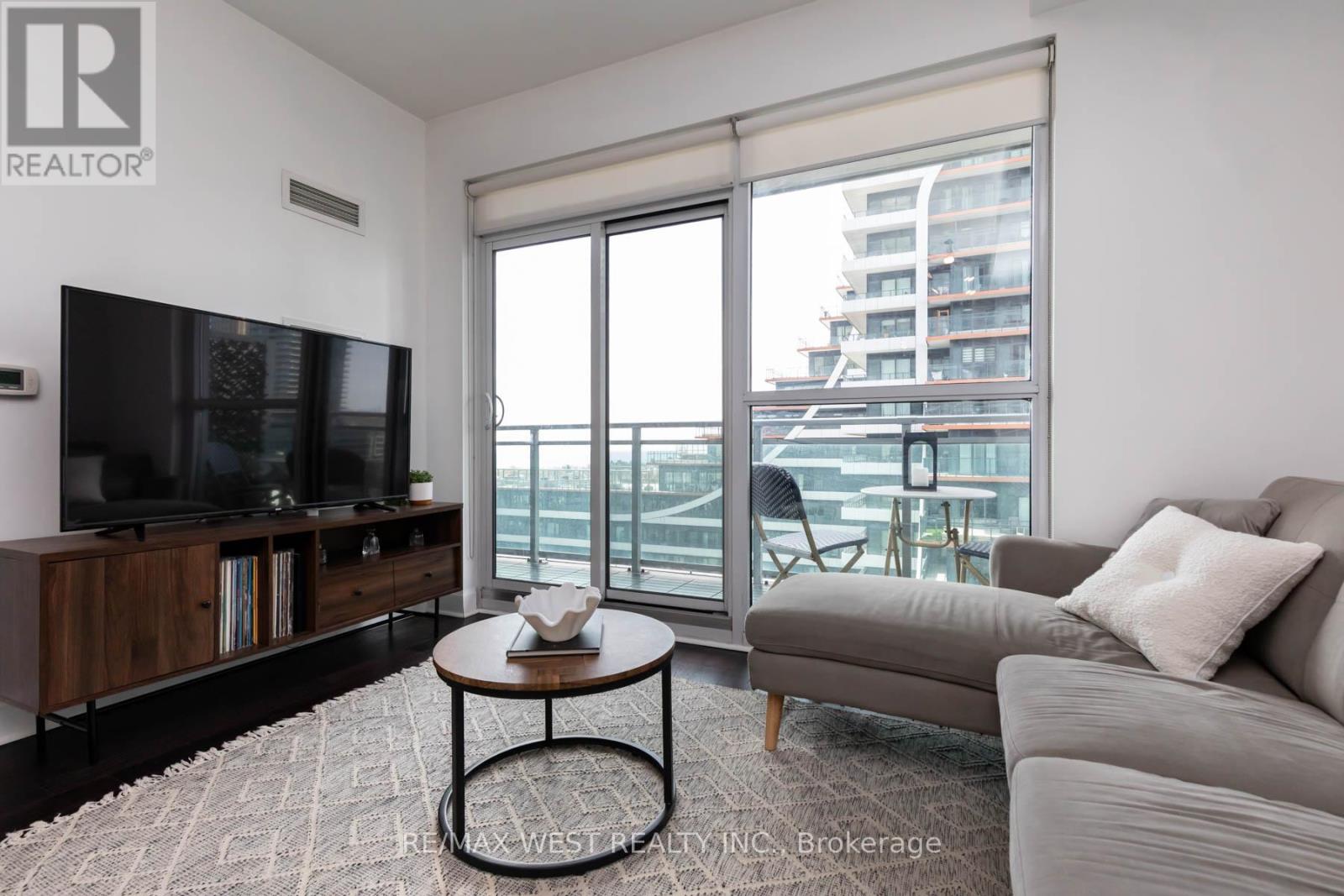 802 - 33 Shore Breeze Drive, Toronto, Ontario  M8V 1A1 - Photo 7 - W12994296