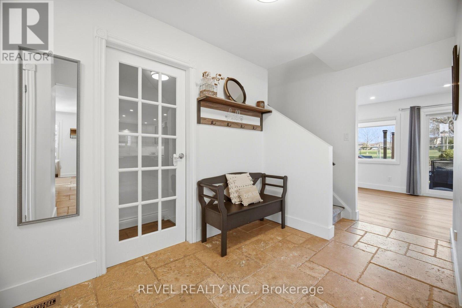 477 Bell Street, Milton, Ontario  L9T 4R6 - Photo 5 - W12994306