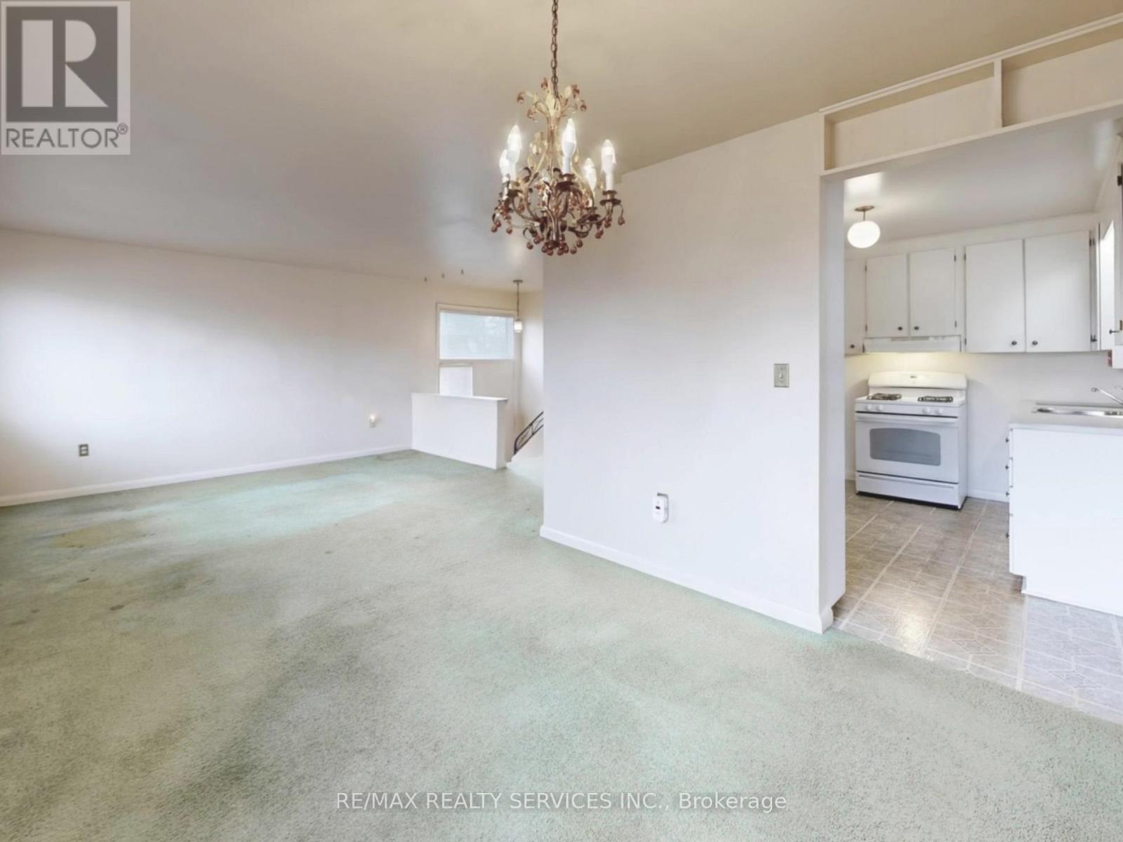 26 Carlyle Crescent, Brampton, Ontario  L6W 2Z1 - Photo 14 - W12994318