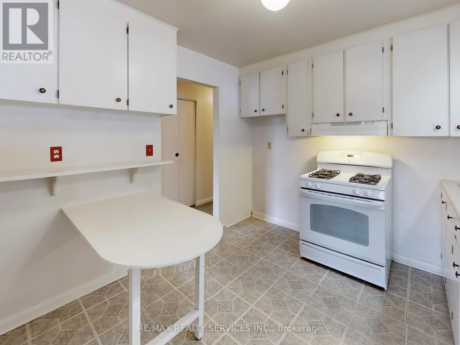 26 Carlyle Crescent, Brampton, Ontario  L6W 2Z1 - Photo 16 - W12994318