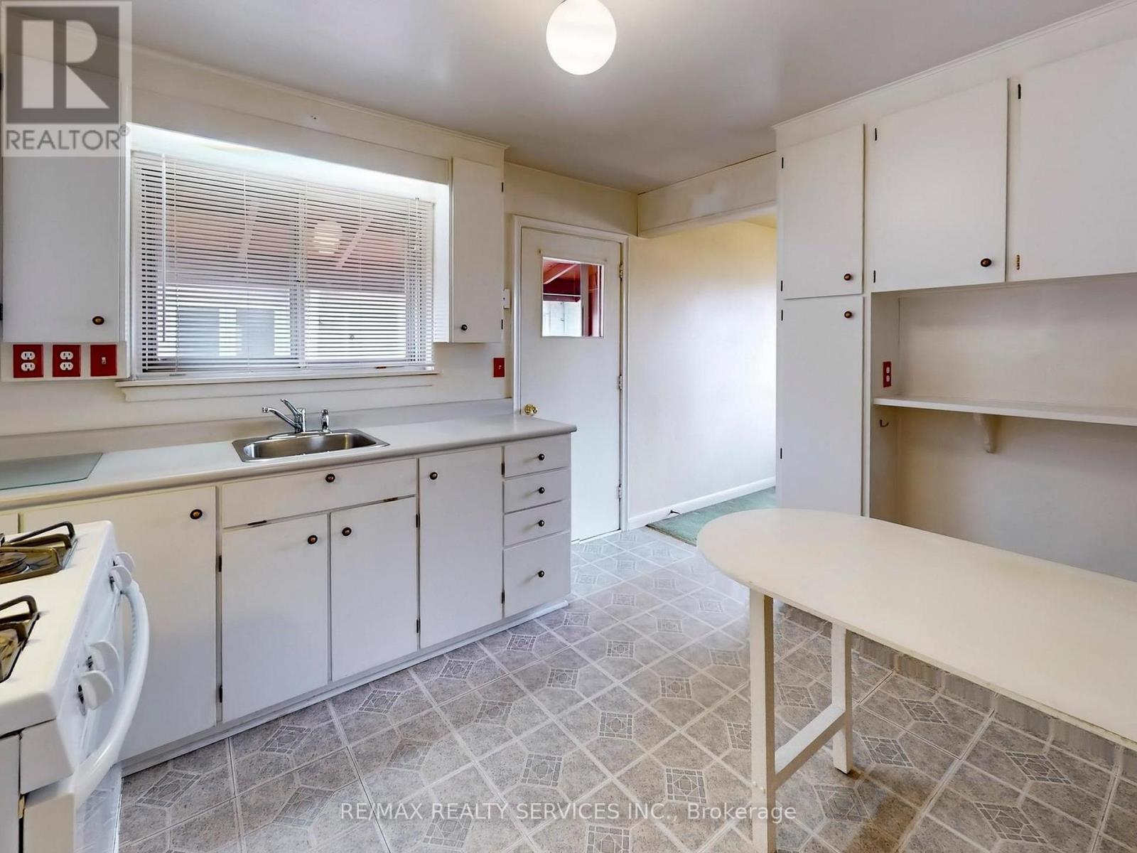 26 Carlyle Crescent, Brampton, Ontario  L6W 2Z1 - Photo 18 - W12994318