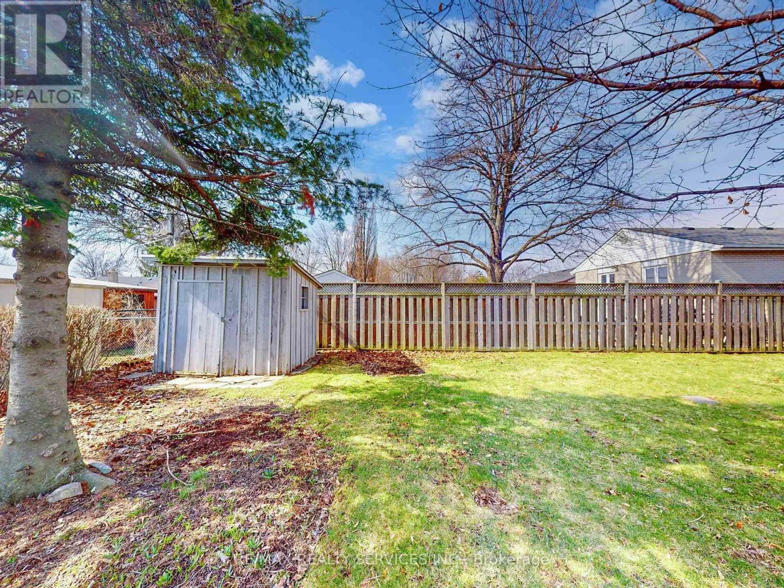 26 Carlyle Crescent, Brampton, Ontario  L6W 2Z1 - Photo 49 - W12994318