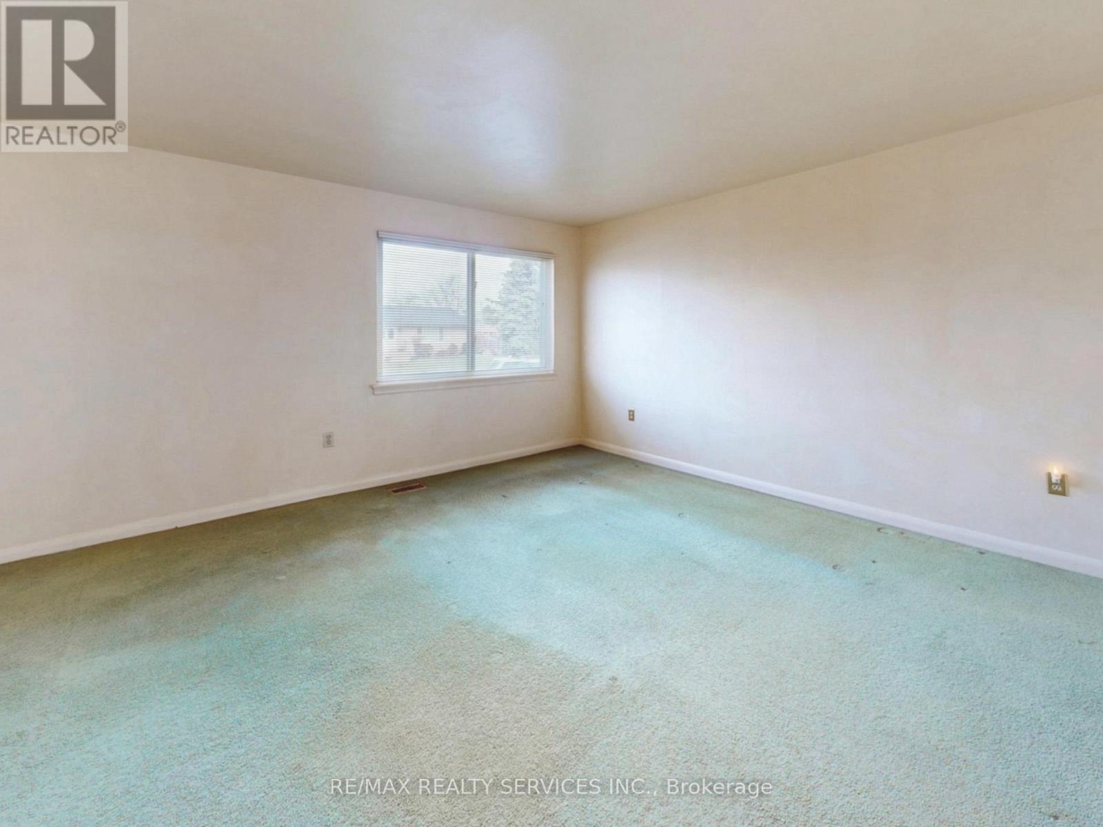 26 Carlyle Crescent, Brampton, Ontario  L6W 2Z1 - Photo 9 - W12994318