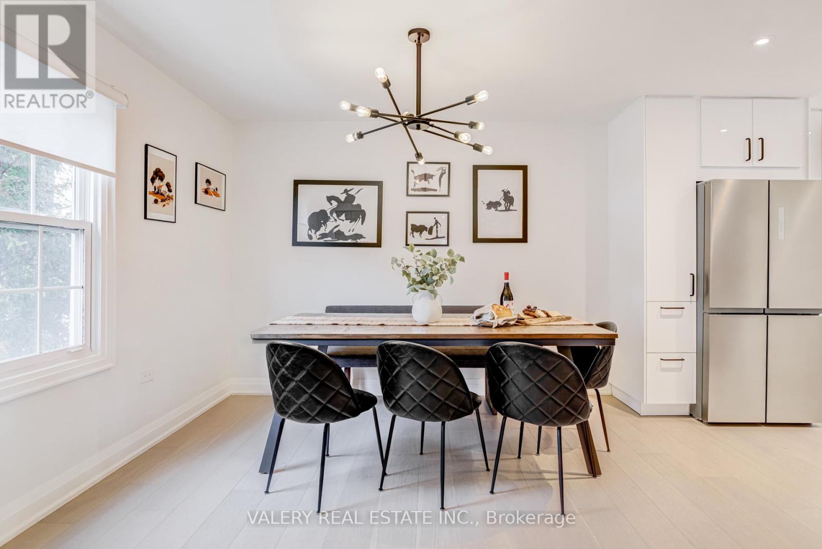 21 Avon Park Drive, Toronto, Ontario  M8Z 3X4 - Photo 11 - W12994332