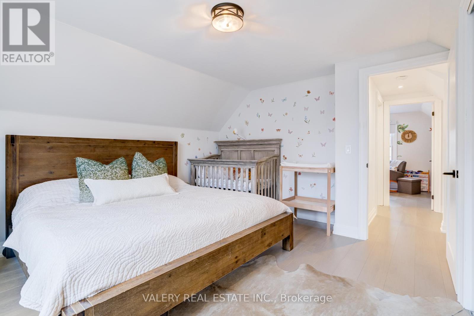 21 Avon Park Drive, Toronto, Ontario  M8Z 3X4 - Photo 27 - W12994332