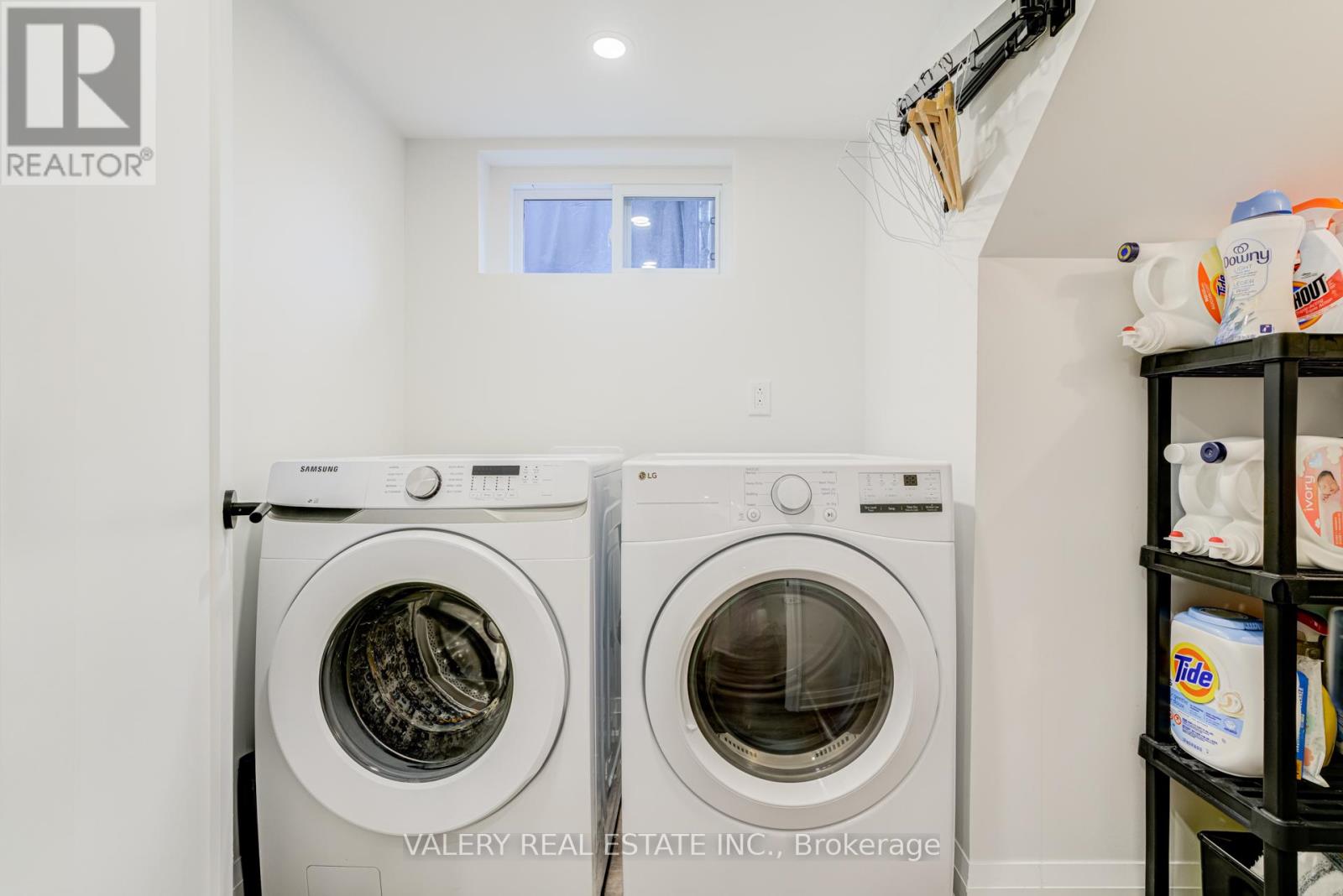 21 Avon Park Drive, Toronto, Ontario  M8Z 3X4 - Photo 43 - W12994332