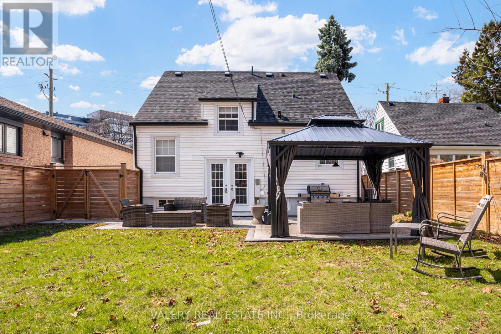 21 Avon Park Drive, Toronto, Ontario  M8Z 3X4 - Photo 44 - W12994332