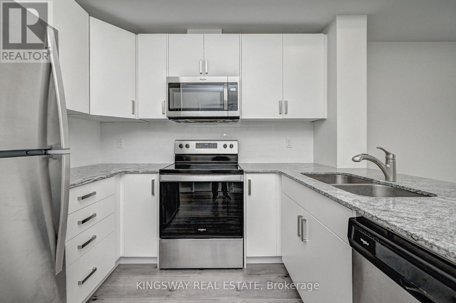 801 - 60 Charles Street W, Kitchener, Ontario  N2G 0C9 - Photo 13 - X12994218