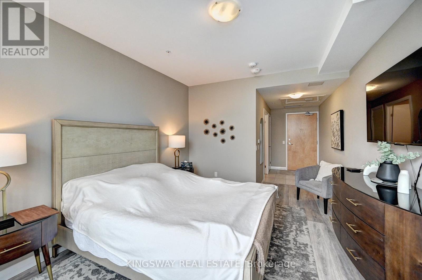 801 - 60 Charles Street W, Kitchener, Ontario  N2G 0C9 - Photo 26 - X12994218