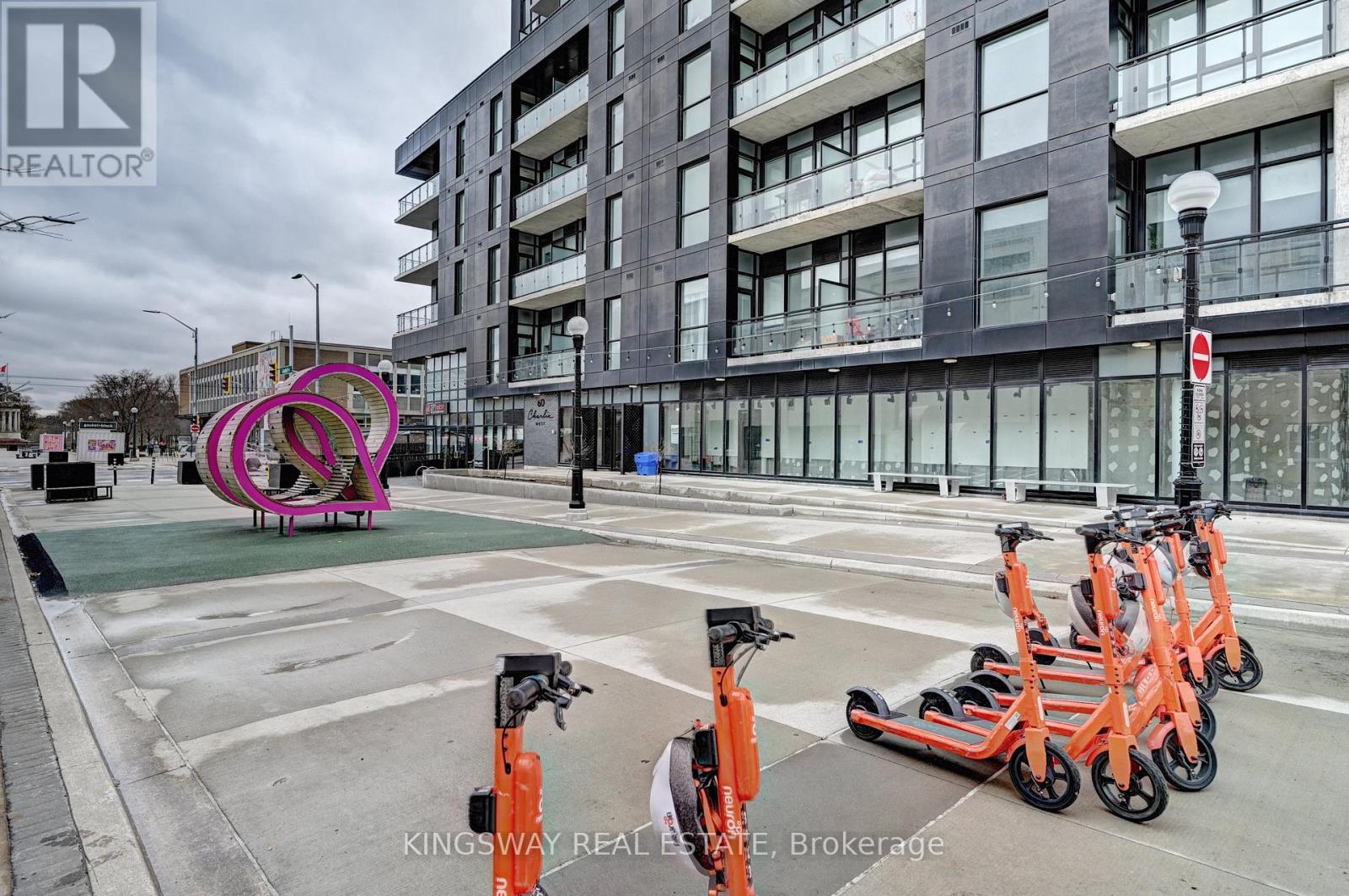 801 - 60 Charles Street W, Kitchener, Ontario  N2G 0C9 - Photo 36 - X12994218