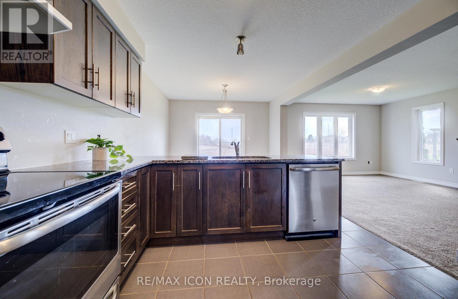 1360 Caen Avenue, Woodstock, Ontario  N4T 0G3 - Photo 14 - X12994334