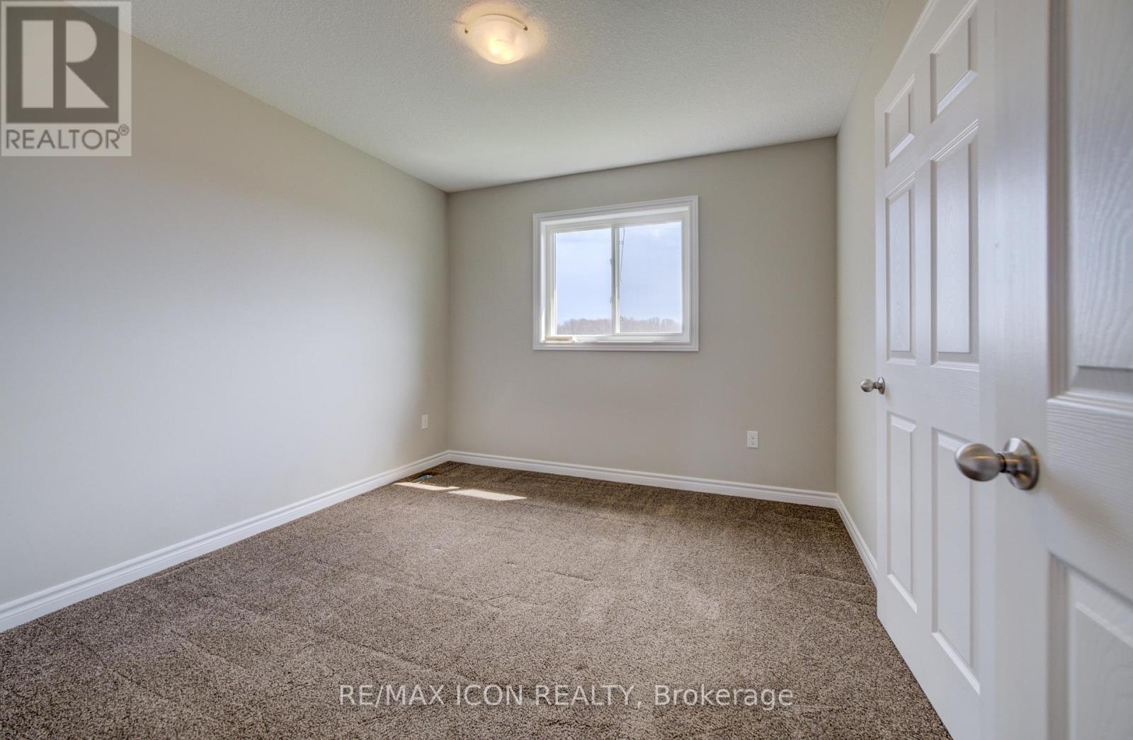 1360 Caen Avenue, Woodstock, Ontario  N4T 0G3 - Photo 25 - X12994334