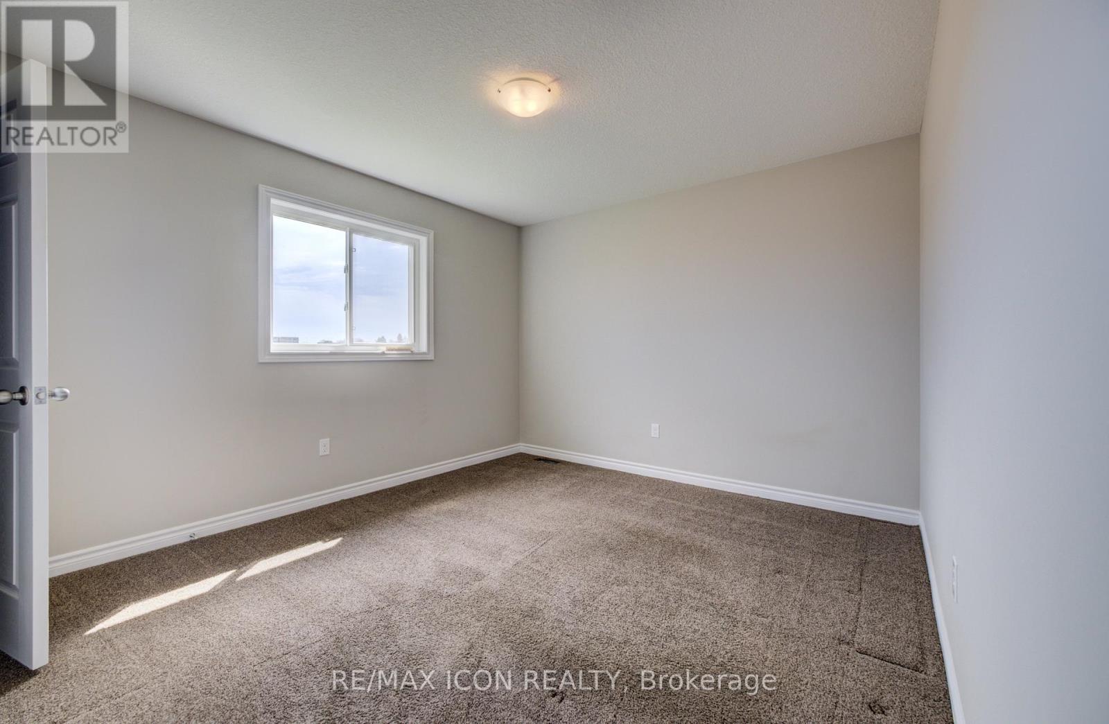 1360 Caen Avenue, Woodstock, Ontario  N4T 0G3 - Photo 27 - X12994334