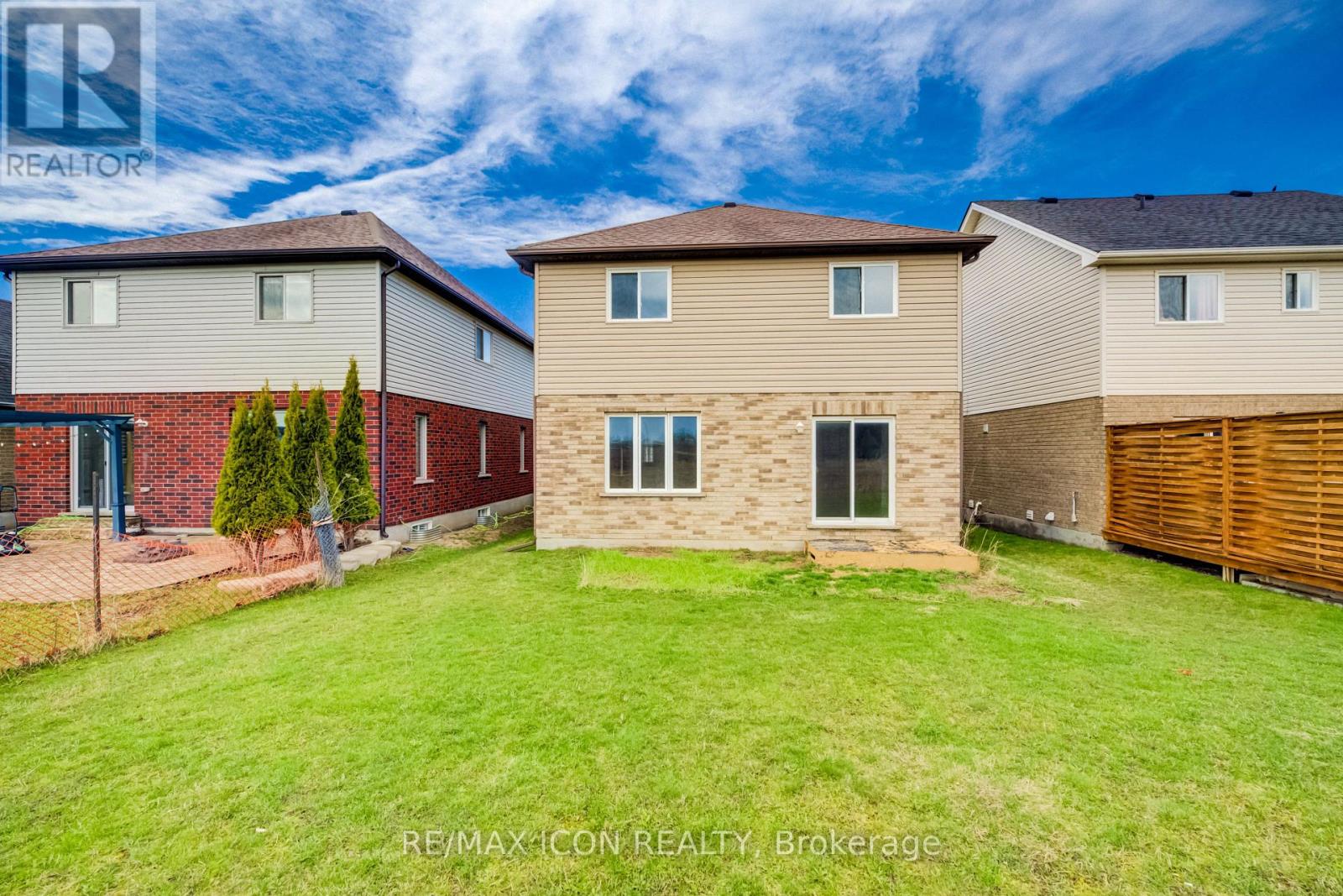 1360 Caen Avenue, Woodstock, Ontario  N4T 0G3 - Photo 32 - X12994334