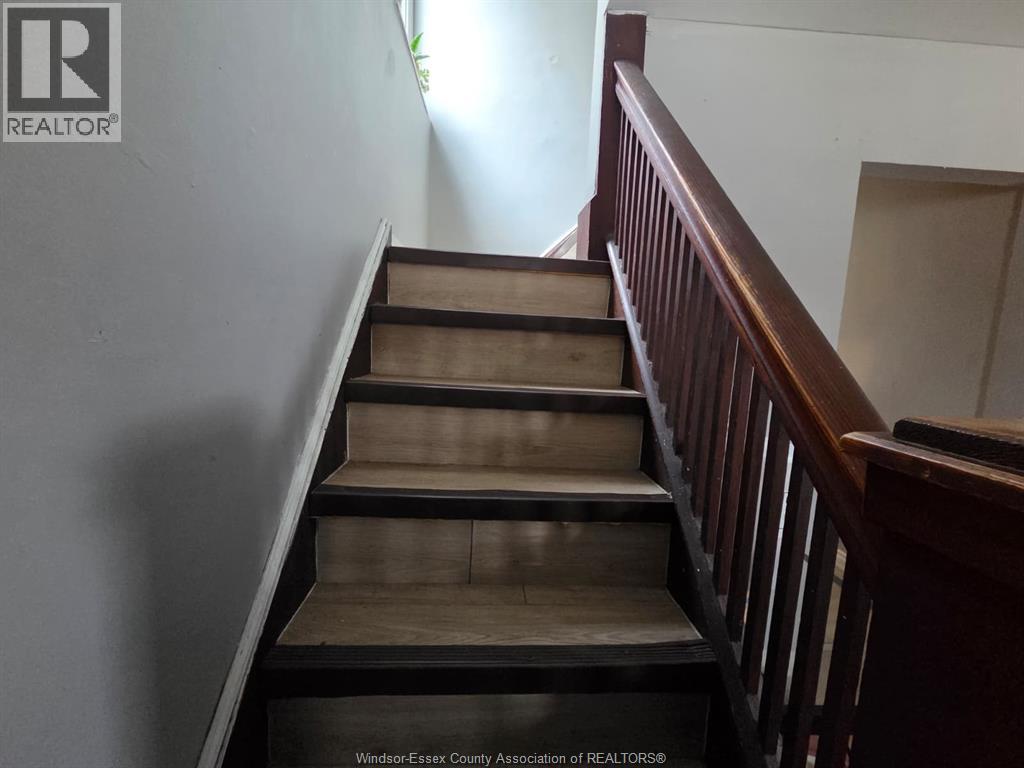 454 Rankin Avenue, Windsor, Ontario  N9B 2R7 - Photo 8 - 26007815