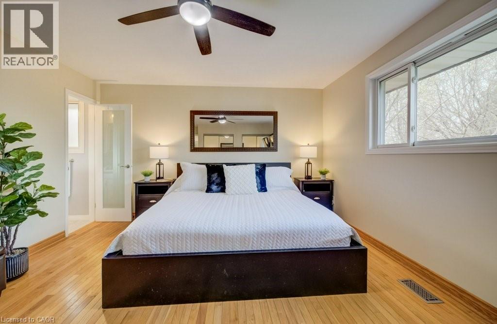 330 Daleview Place, Waterloo, Ontario  N2L 5M5 - Photo 17 - 40818316