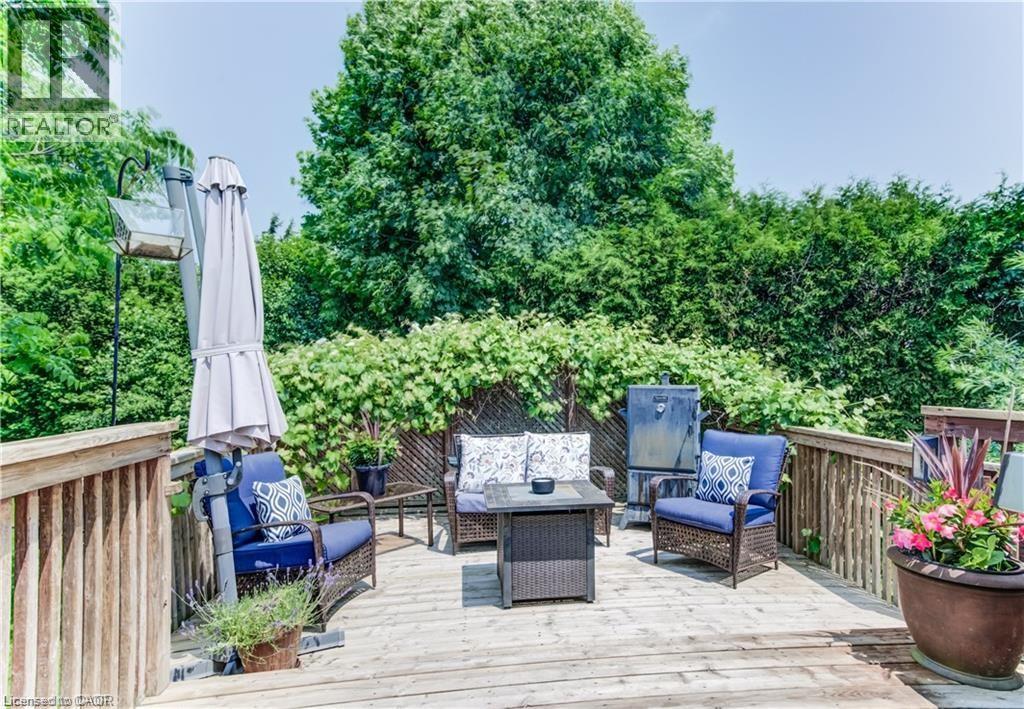 330 Daleview Place, Waterloo, Ontario  N2L 5M5 - Photo 34 - 40818316